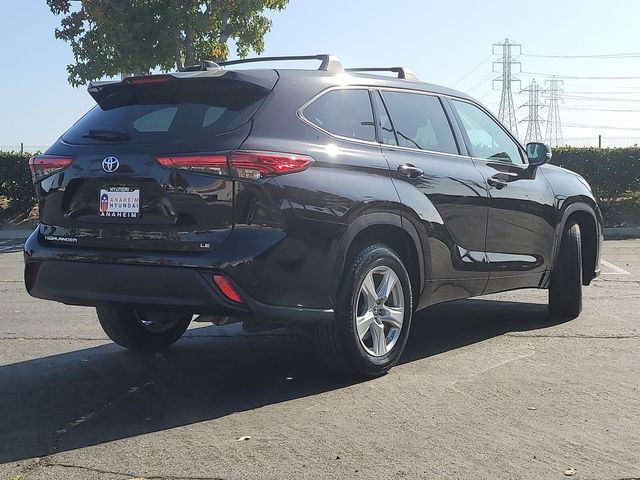 2020 Toyota Highlander LE