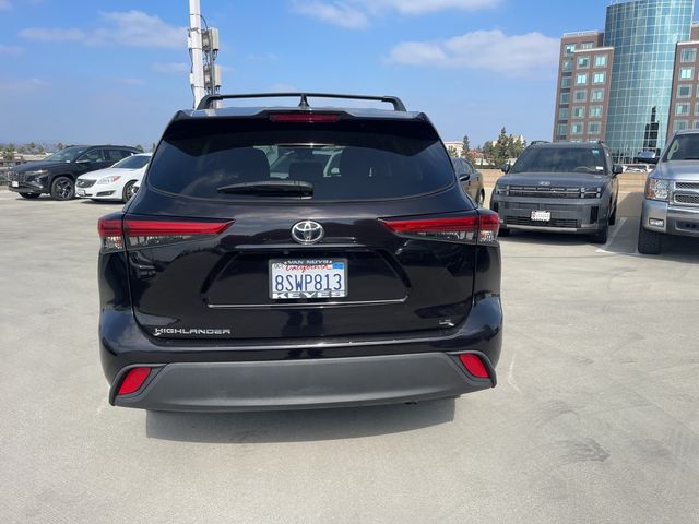 2020 Toyota Highlander LE