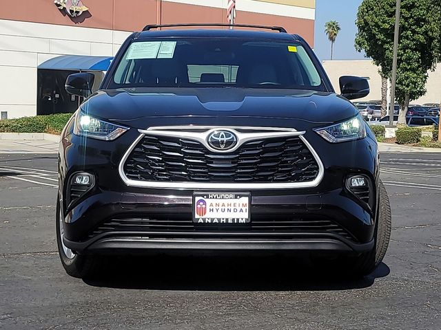 2020 Toyota Highlander LE