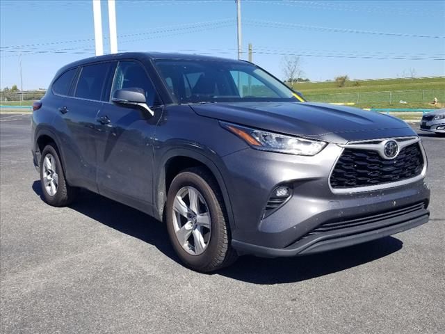 2020 Toyota Highlander LE