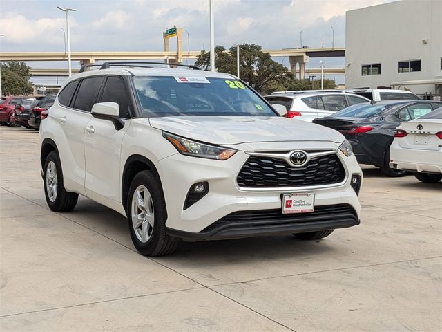 2020 Toyota Highlander LE