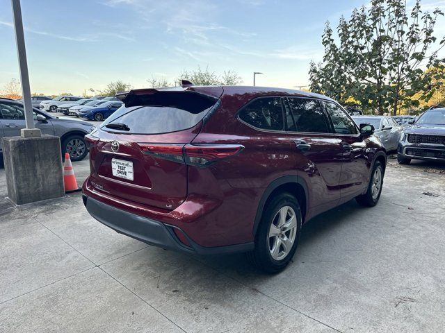 2020 Toyota Highlander LE