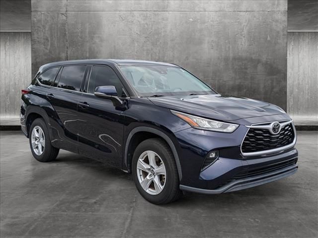 2020 Toyota Highlander LE