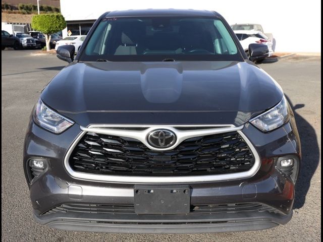 2020 Toyota Highlander LE