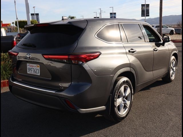 2020 Toyota Highlander LE