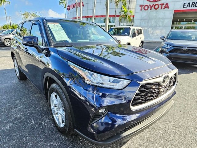 2020 Toyota Highlander LE