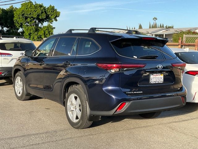 2020 Toyota Highlander LE