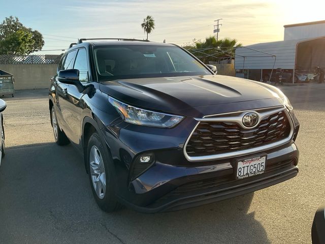 2020 Toyota Highlander LE