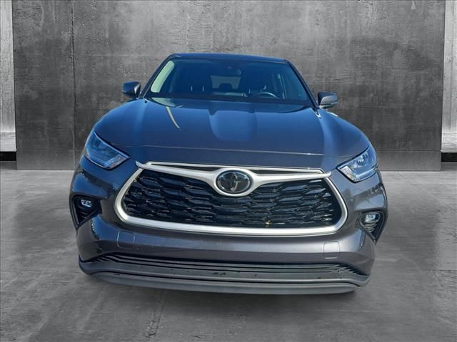 2020 Toyota Highlander LE