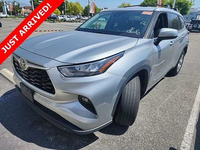 2020 Toyota Highlander LE