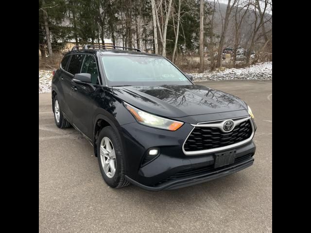 2020 Toyota Highlander LE