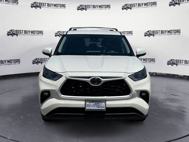 2020 Toyota Highlander LE