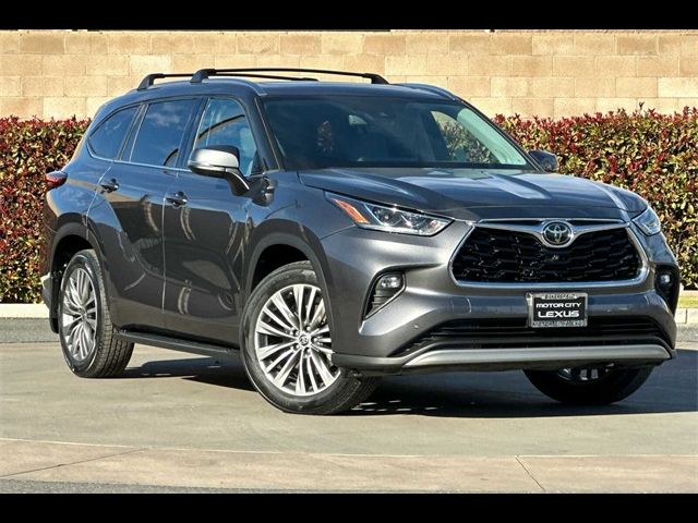 2020 Toyota Highlander Platinum