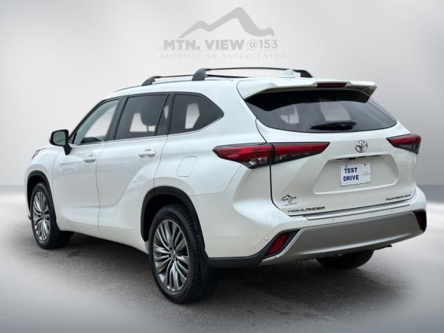 2020 Toyota Highlander Platinum