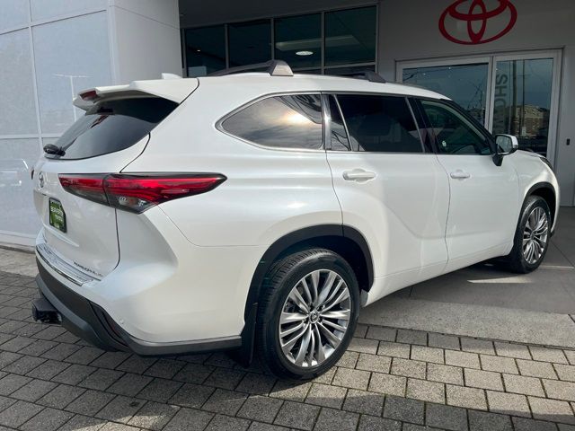 2020 Toyota Highlander Platinum