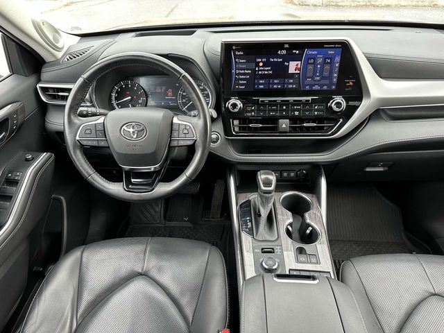 2020 Toyota Highlander Platinum