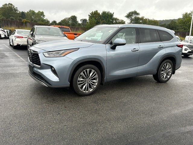 2020 Toyota Highlander Platinum