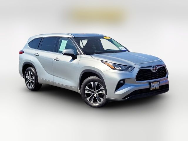2020 Toyota Highlander XLE