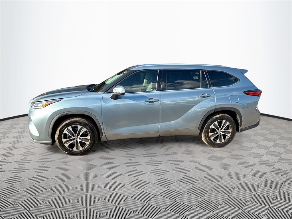 Used 2020 Toyota Highlander XLE For Sale in Plantation, FL