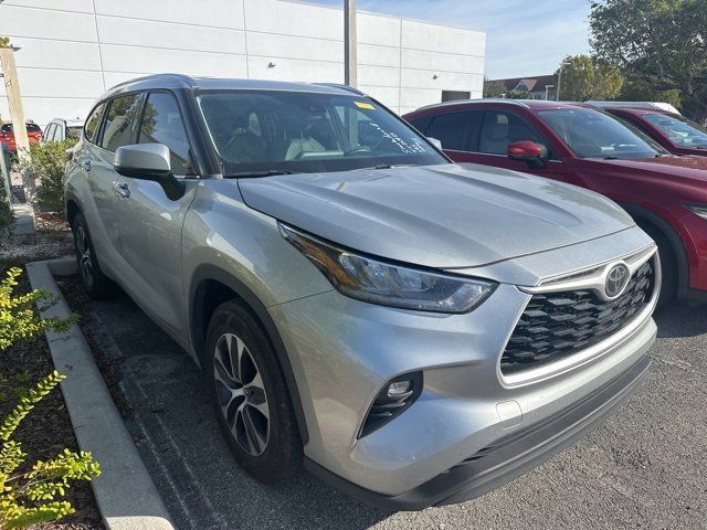 2020 Toyota Highlander XLE