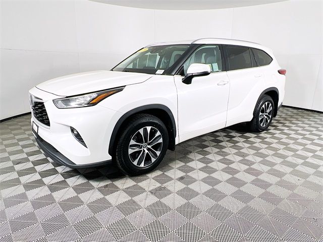 2020 Toyota Highlander XLE