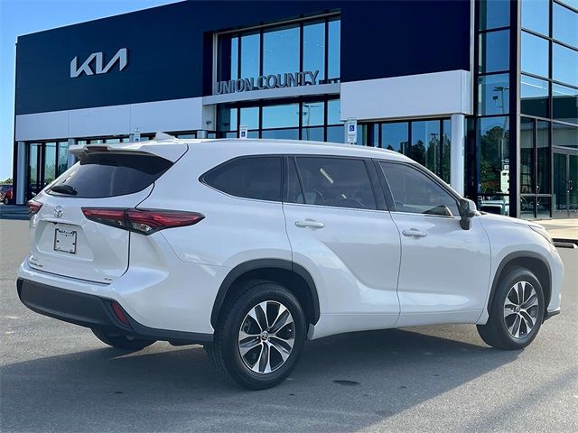 2020 Toyota Highlander XLE