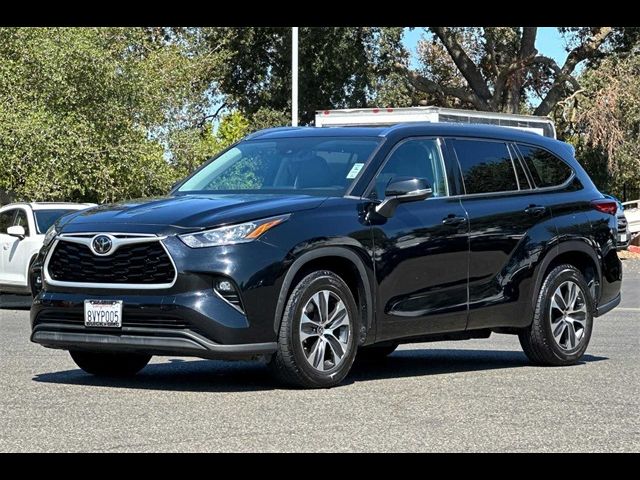 2020 Toyota Highlander XLE