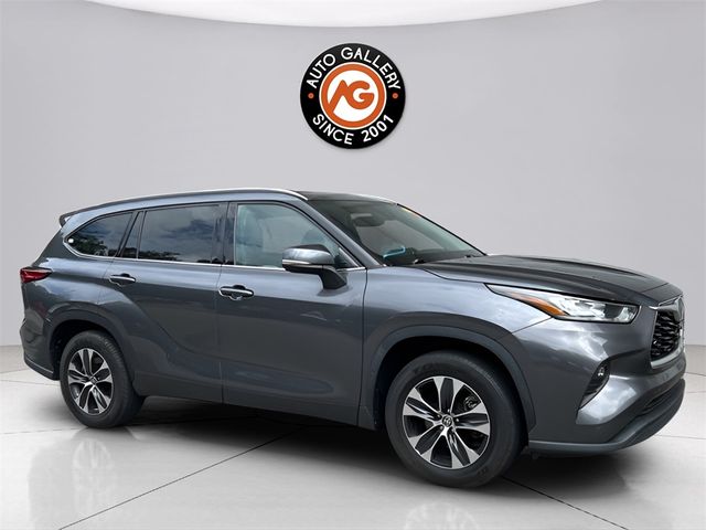 2020 Toyota Highlander XLE