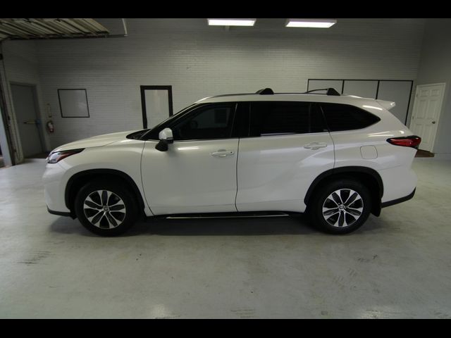 2020 Toyota Highlander XLE