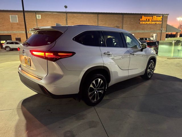 2020 Toyota Highlander XLE