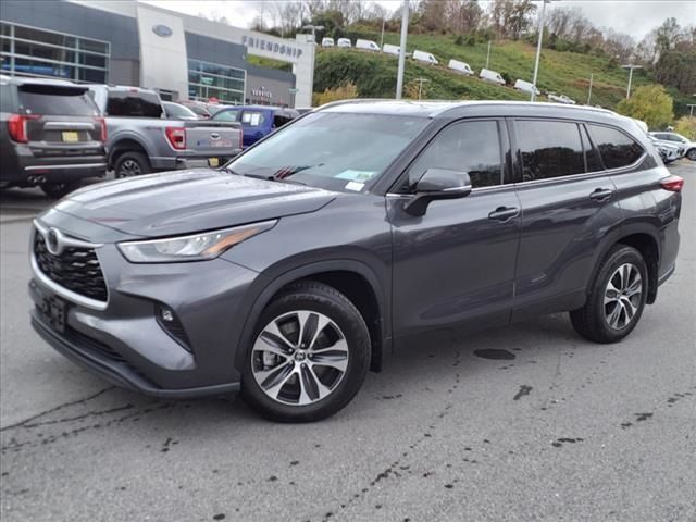 2020 Toyota Highlander XLE