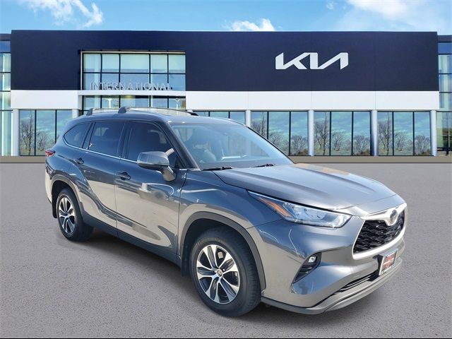 2020 Toyota Highlander XLE