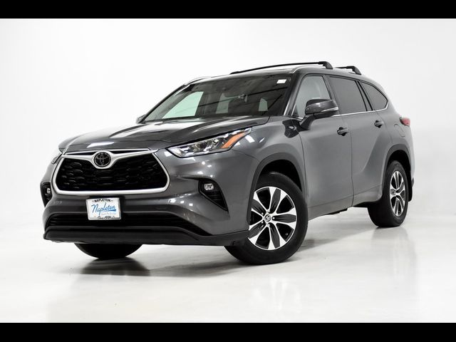 2020 Toyota Highlander XLE