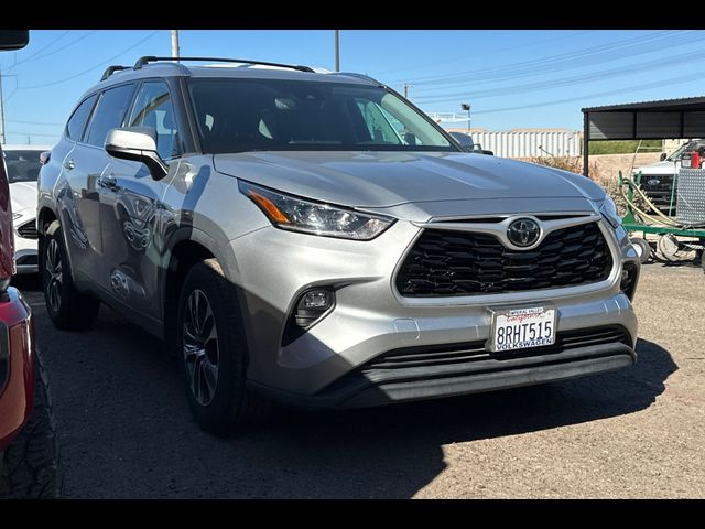 2020 Toyota Highlander XLE