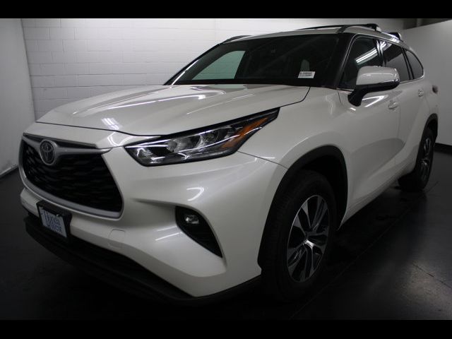 2020 Toyota Highlander XLE