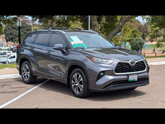 2020 Toyota Highlander XLE