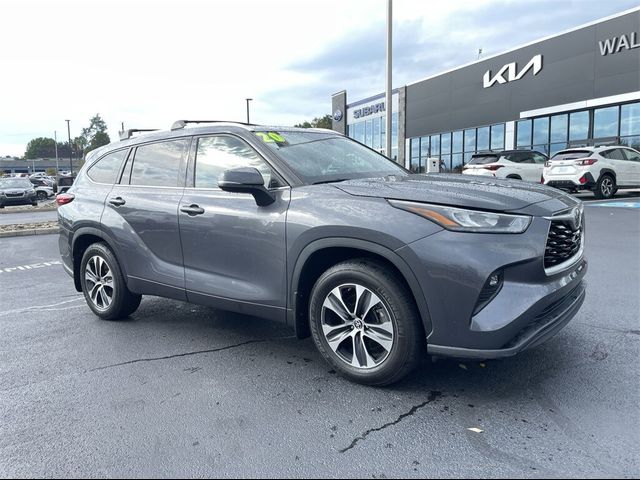 2020 Toyota Highlander XLE