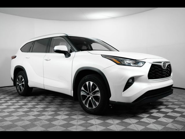 2020 Toyota Highlander XLE