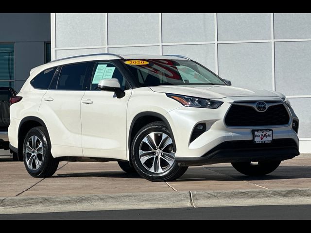 2020 Toyota Highlander XLE