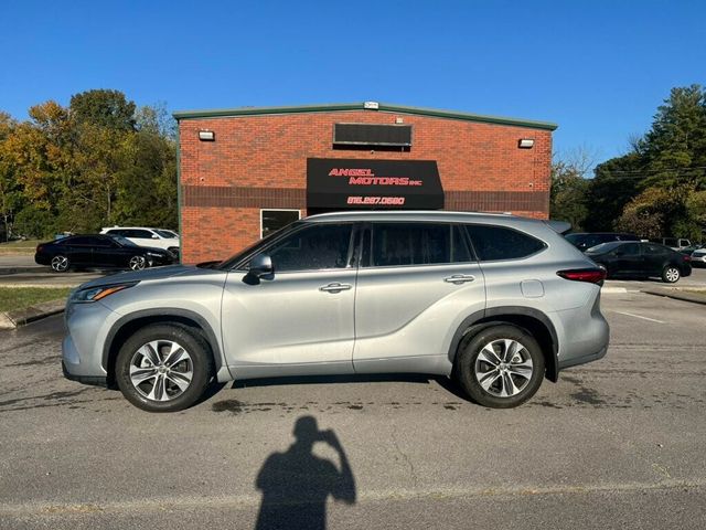 2020 Toyota Highlander XLE