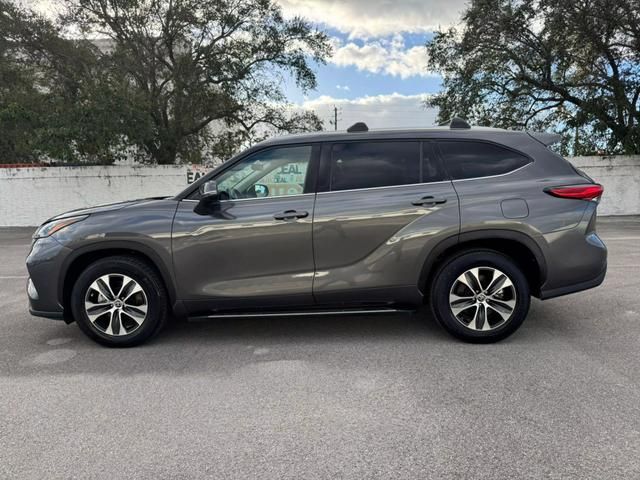 2020 Toyota Highlander XLE