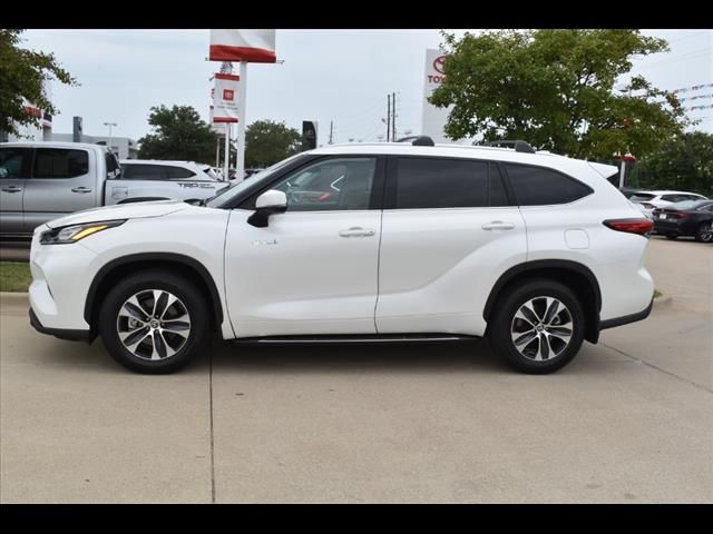 2020 Toyota Highlander Hybrid XLE