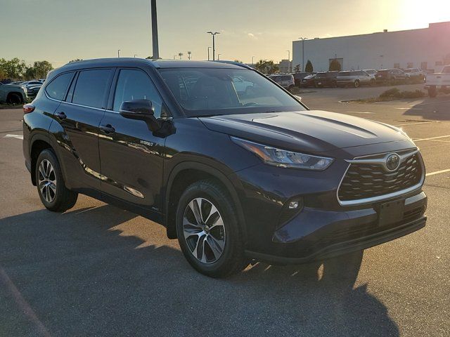 2020 Toyota Highlander Hybrid XLE