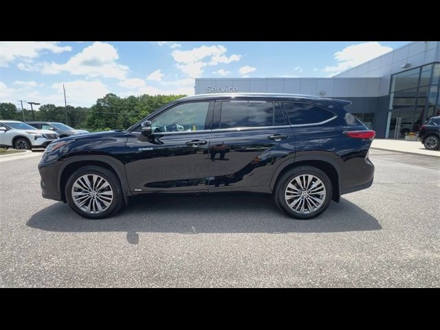 2020 Toyota Highlander Hybrid Platinum