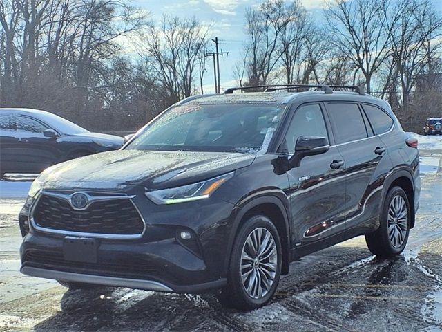 2020 Toyota Highlander Hybrid Platinum