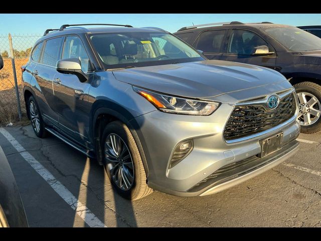 2020 Toyota Highlander Hybrid Platinum