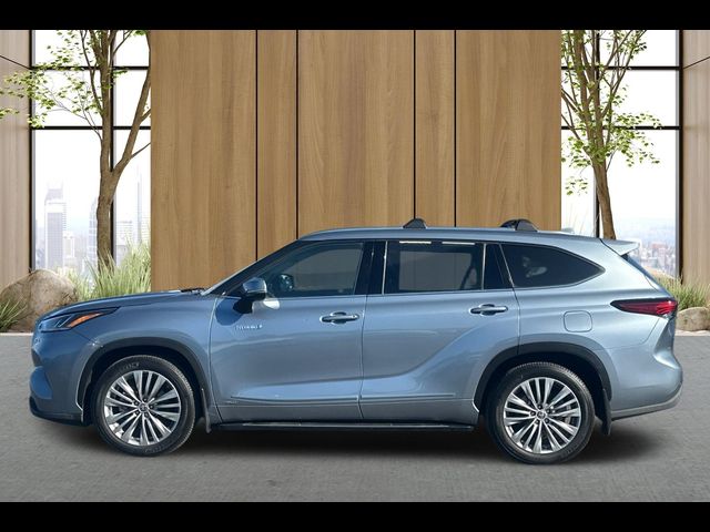 2020 Toyota Highlander Hybrid Platinum