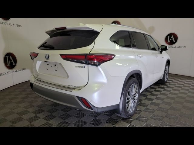 2020 Toyota Highlander Hybrid Platinum