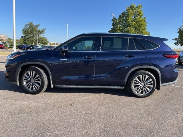 2020 Toyota Highlander Hybrid Platinum