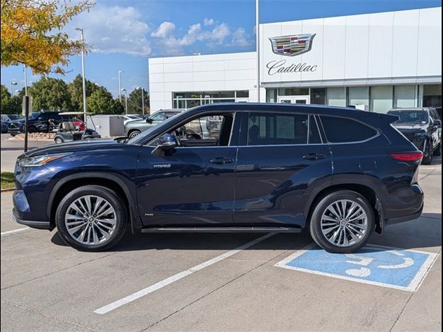 2020 Toyota Highlander Hybrid Platinum